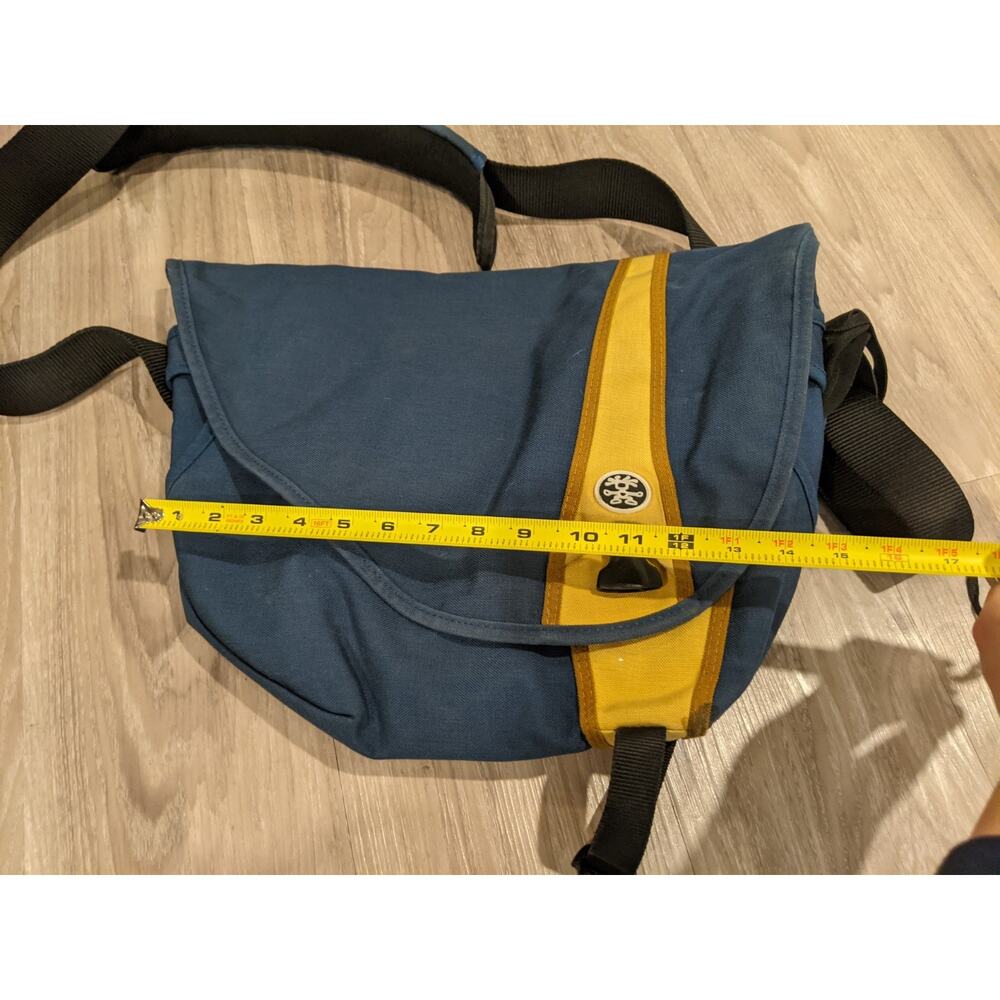 RARE Crumpler The Soupansalad Messenger Bag Backpack Laptop Bag - Blue/Yellow